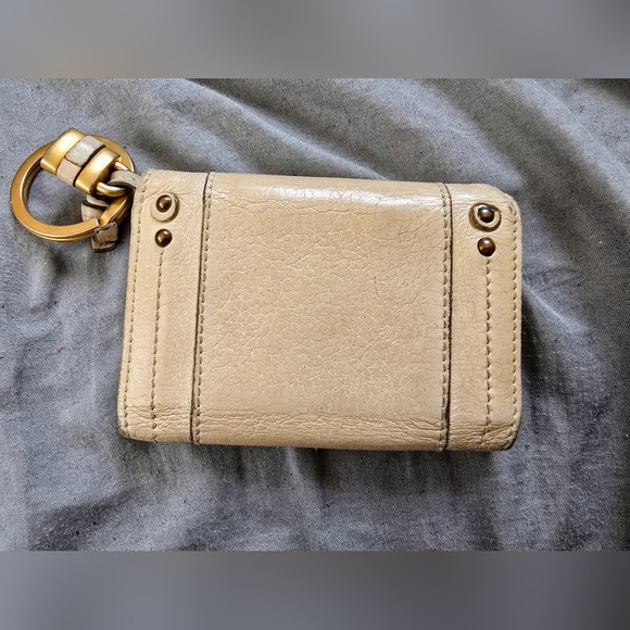 Chloé Cream Leather Key Wallet - Picture 6 of 7